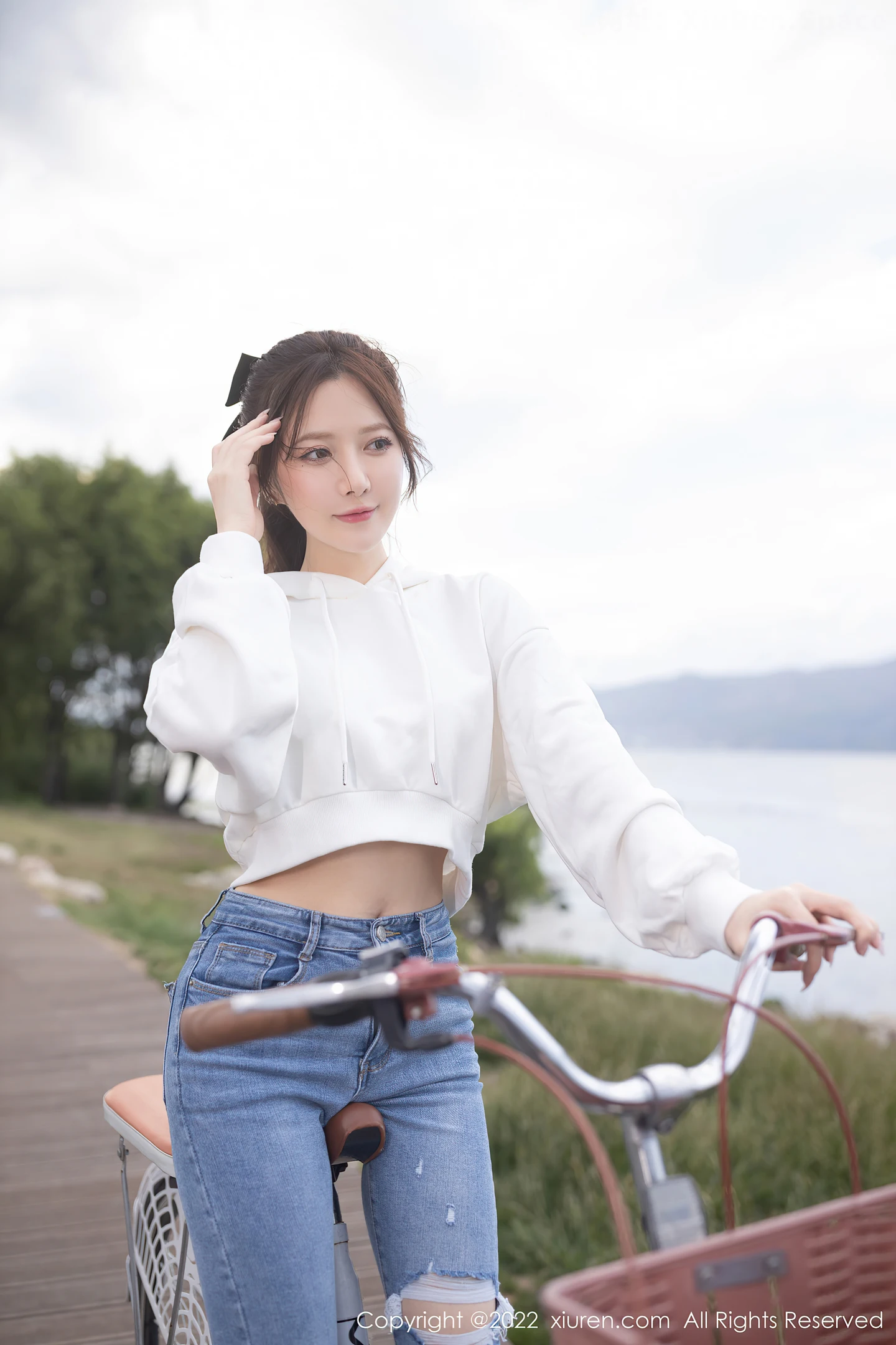 图片[2]-[XiuRen秀人网] VOL.5159 模特鱼子酱Fish广州-云南旅拍室内轻透淡红色睡衣撩人诱惑写真82P-秀人网官方网站